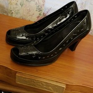 Bkack heels 8 Aerosoles